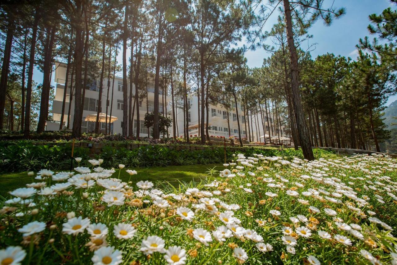 Cereja Hotel & Resort Dalat Exterior photo